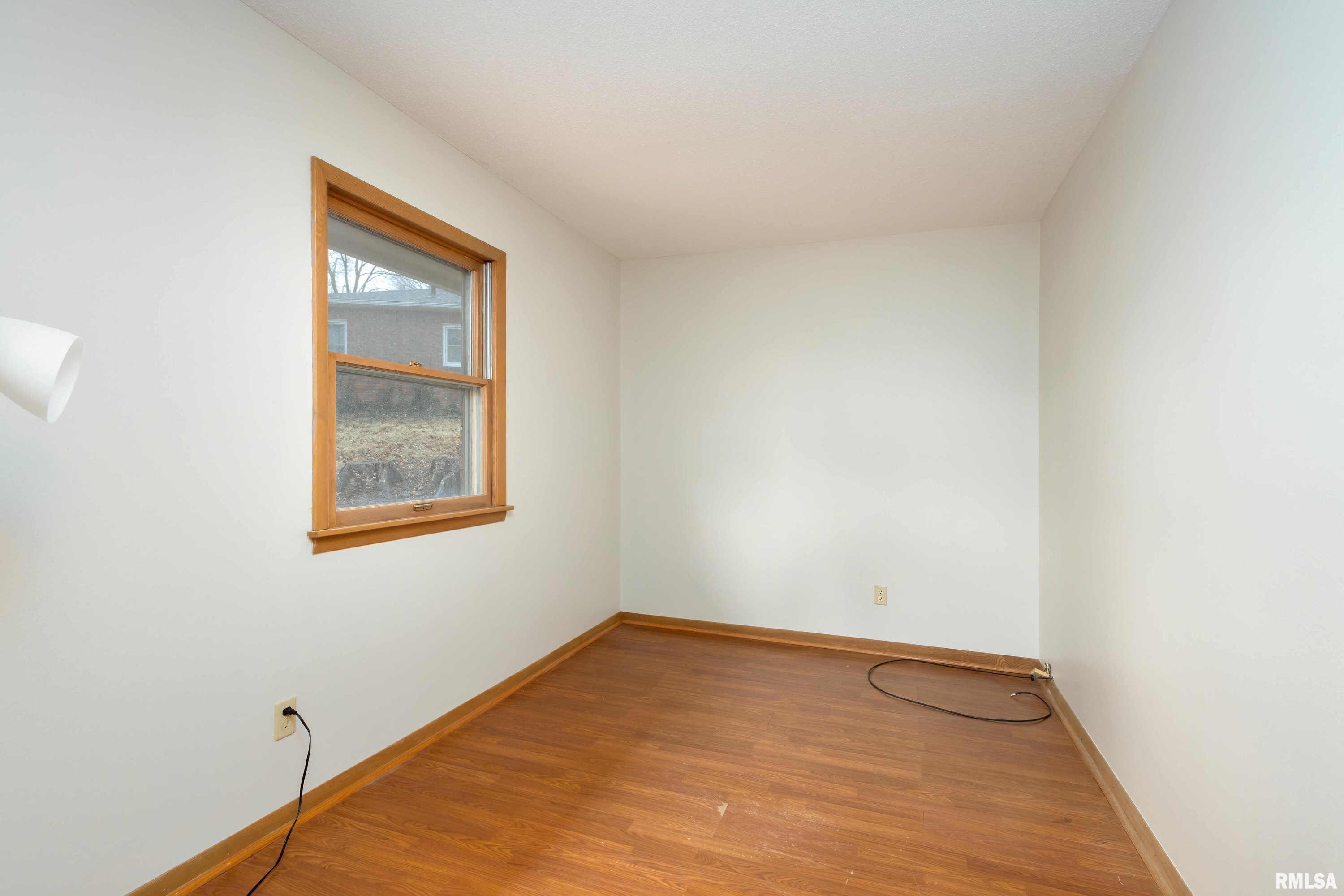 2521 Jersey Ridge Road Davenport, IA 52803 - Photo 25 of 42 Gallery Image 25