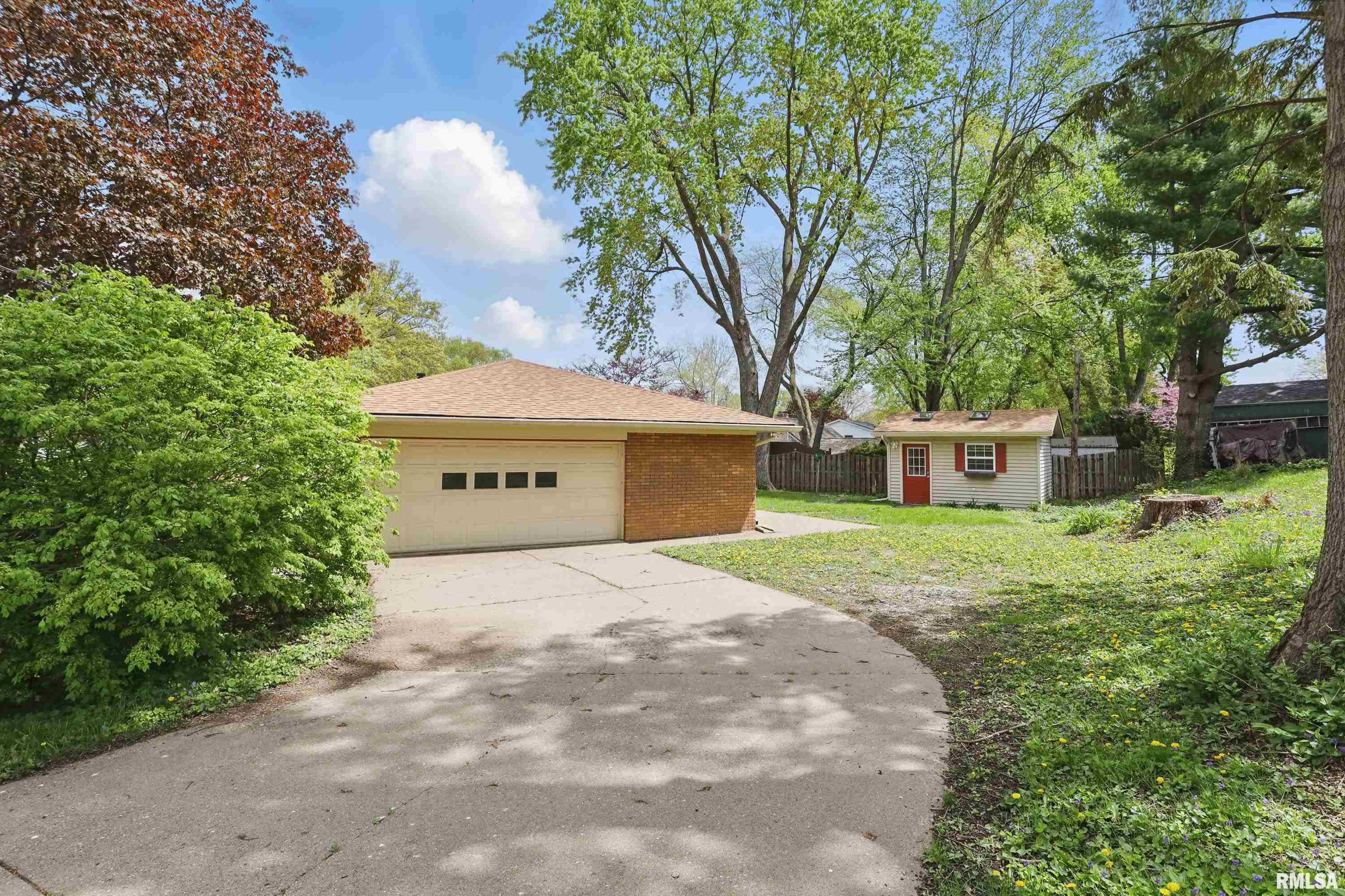 2521 Jersey Ridge Road Davenport, IA 52803 - Photo 37 of 42 Gallery Image 37