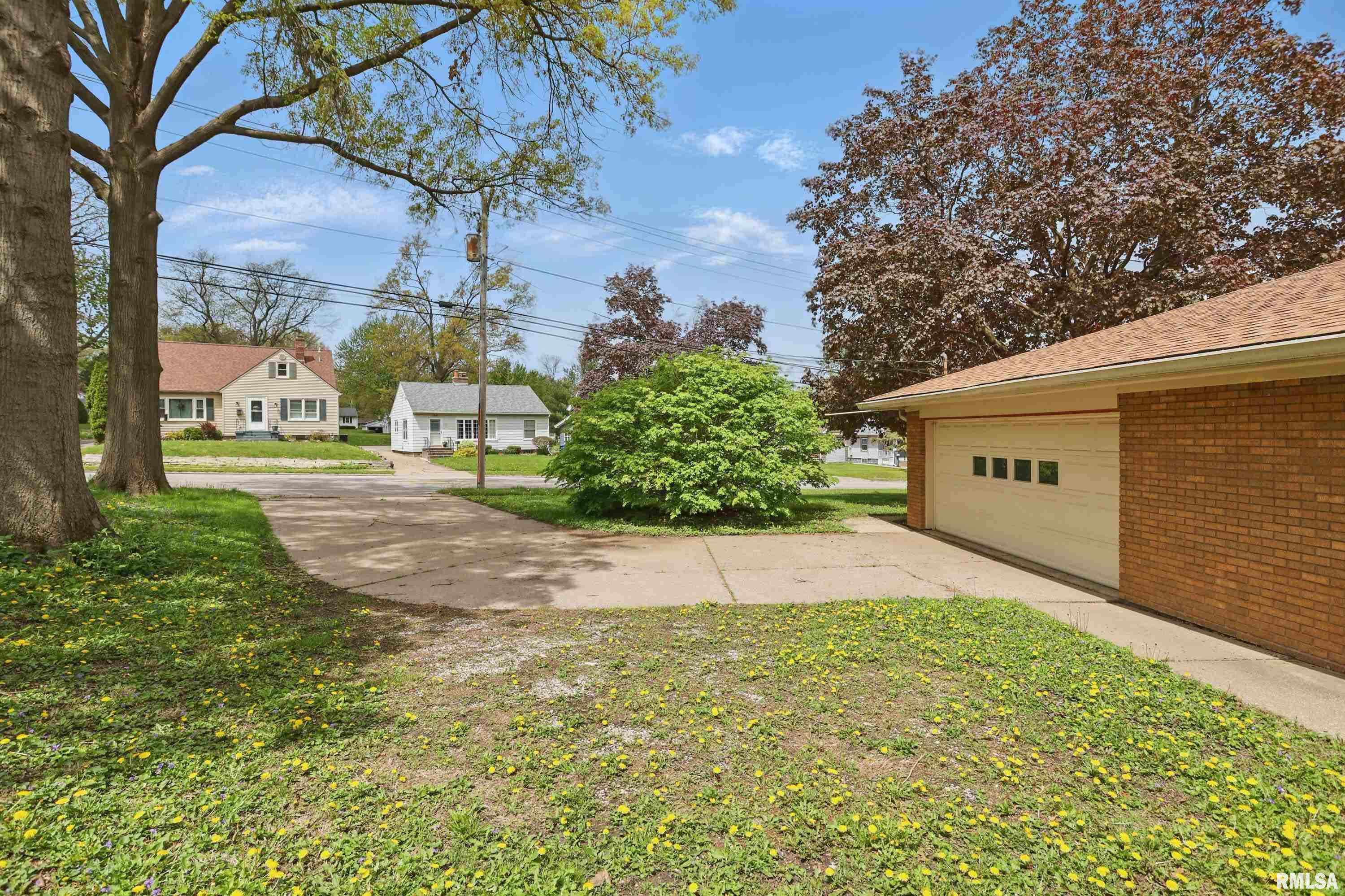 2521 Jersey Ridge Road Davenport, IA 52803 - Photo 39 of 42 Gallery Image 39