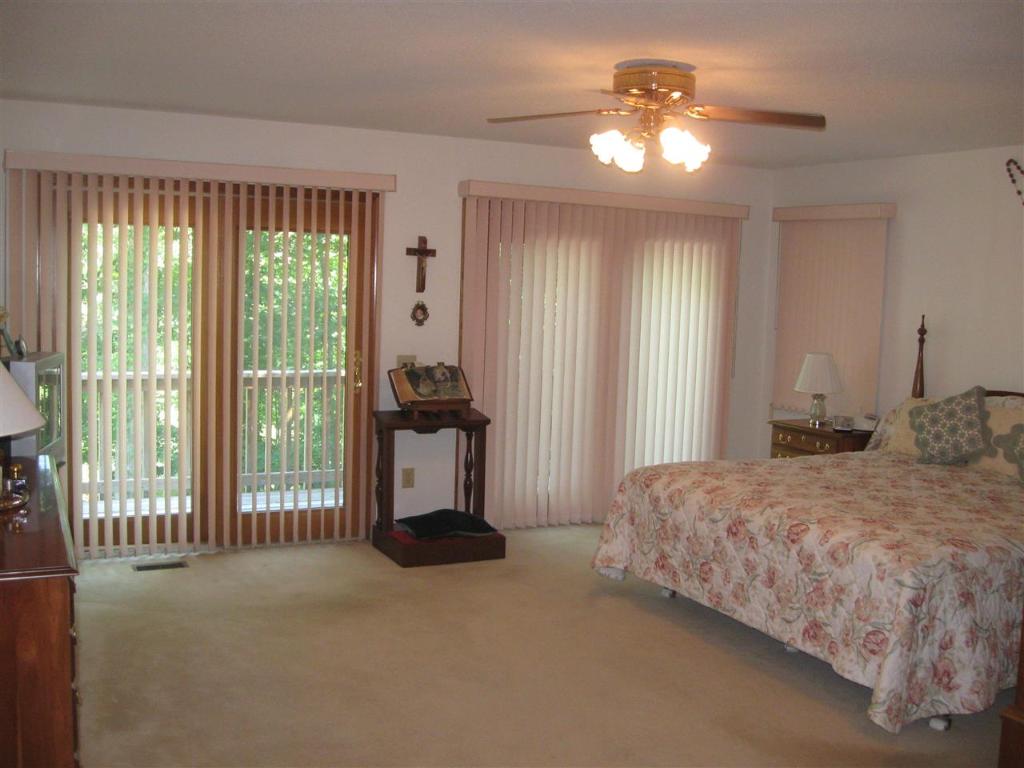 1476 Coneross Point Drive Seneca, SC 29678 - Photo 17 of 33 Gallery Image 17