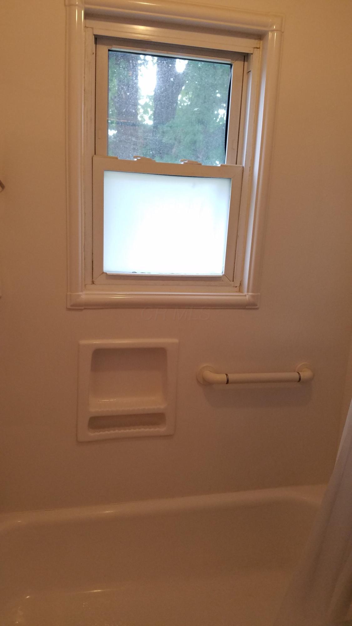3283 Faycrest Road Columbus, OH 43232 - Photo 11 of 15 Gallery Image 11