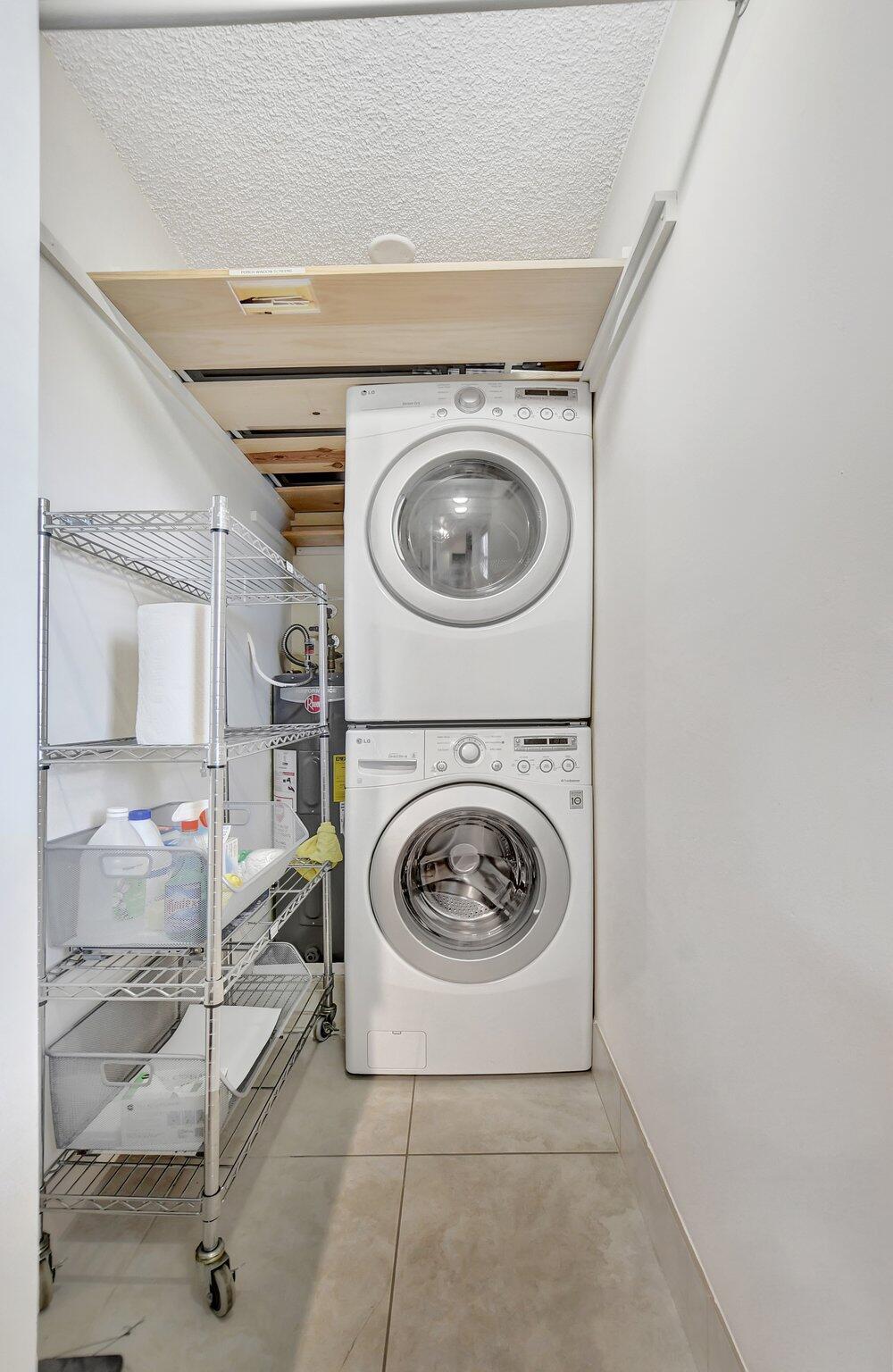 6461 Northwest 2nd Avenue, Unit 516 Boca Raton, FL 33487 - Photo 15 of 43 Washer/dryer