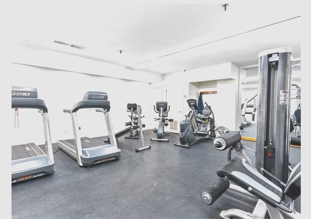 1 Seal Harbor Road, Unit 401 Winthrop, MA 02152 - Photo 12 of 18