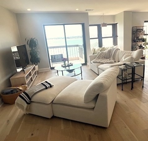 1 Seal Harbor Road, Unit 401 Winthrop, MA 02152 - Photo 9 of 18