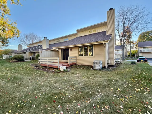a house view with a backyard space