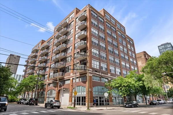 $349,900 | 933 West Van Buren Street, Unit 702, Chicago, IL 60607