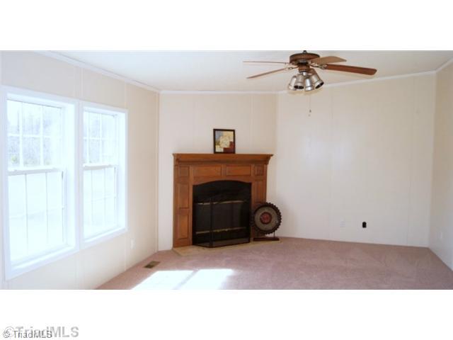 1029 Kayla Ridge Road Walnut Cove, NC 27052 - Photo 3 of 16 Living Room.
