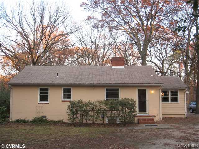 1332 Boroughbridge Road Richmond, VA 23225 - Photo 4 of 11 Exterior Back