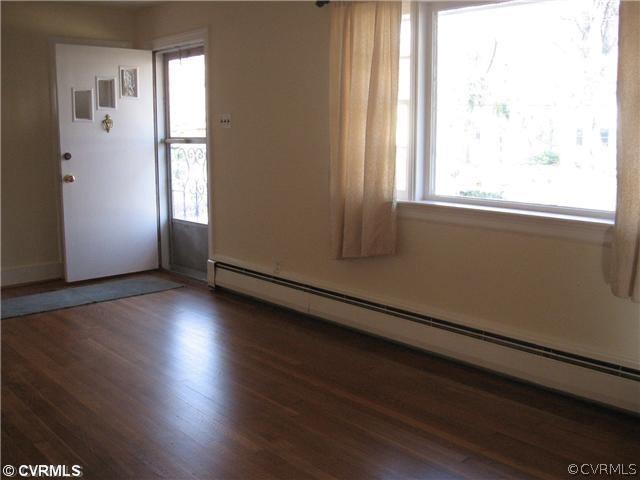 1332 Boroughbridge Road Richmond, VA 23225 - Photo 8 of 11 Living Room