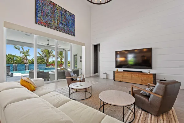 $4,195,000 | 20049 Southeast Bridgewater Drive, Jupiter, FL 33458