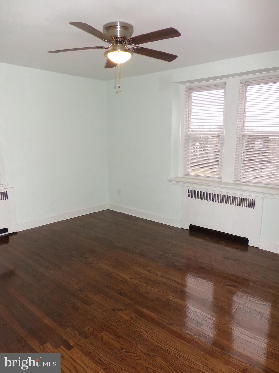 645 Kenmore Road Philadelphia, PA 19151 - Photo 19 of 27 Gallery Image 19