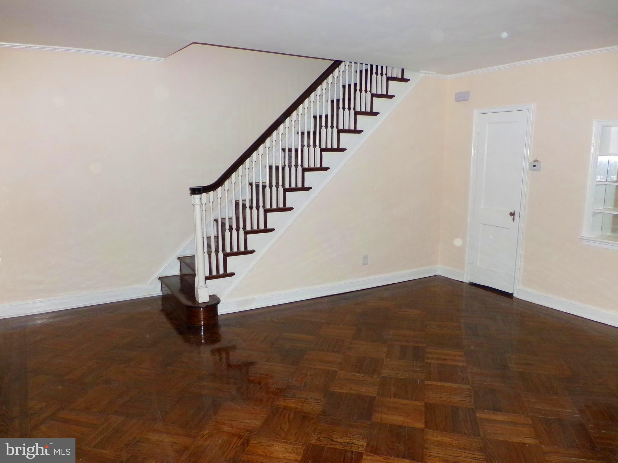 645 Kenmore Road Philadelphia, PA 19151 - Photo 5 of 27 Gallery Image 5