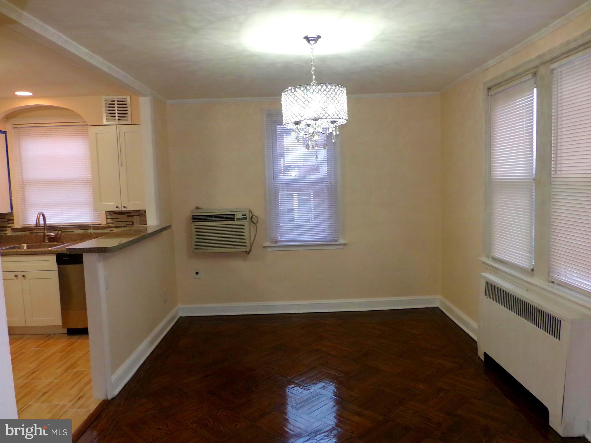645 Kenmore Road Philadelphia, PA 19151 - Photo 6 of 27 Gallery Image 6