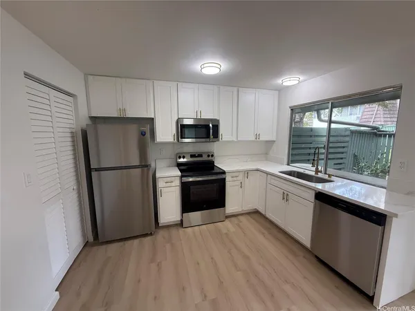 $4,100 | 98-314 Ualo Street, Unit G4, Aiea, HI 96701