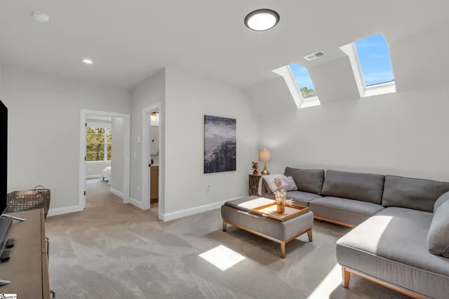 $641,900 | 104 Winding Rock Road, Simpsonville, SC 29680