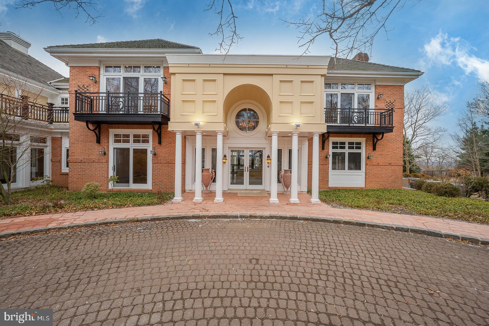 52 Mountain Laurel Lane Malvern, PA 19355 - Photo 2 of 58