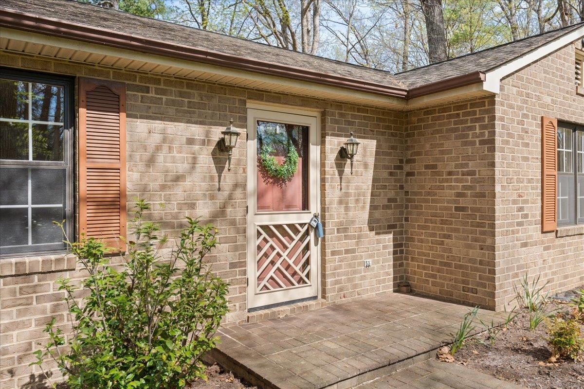 140 Swisher Road Staunton, VA 24401 - Photo 6 of 53