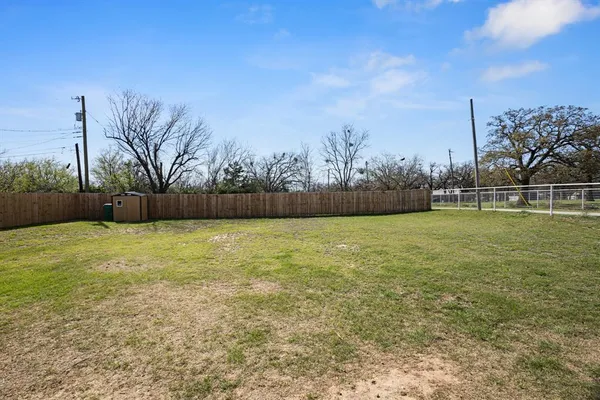 $275,000 | 200 Walnut Street, Chico, TX 76431