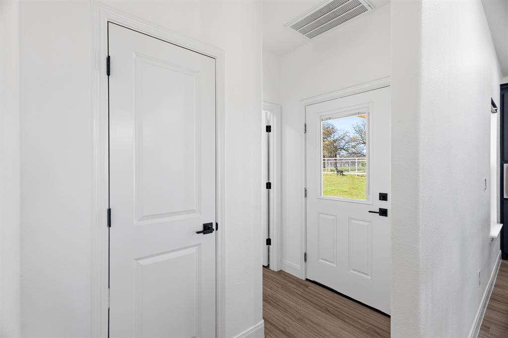 200 Walnut Street Chico, TX 76431 - Photo 4 of 33