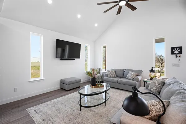 $275,000 | 200 Walnut Street, Chico, TX 76431