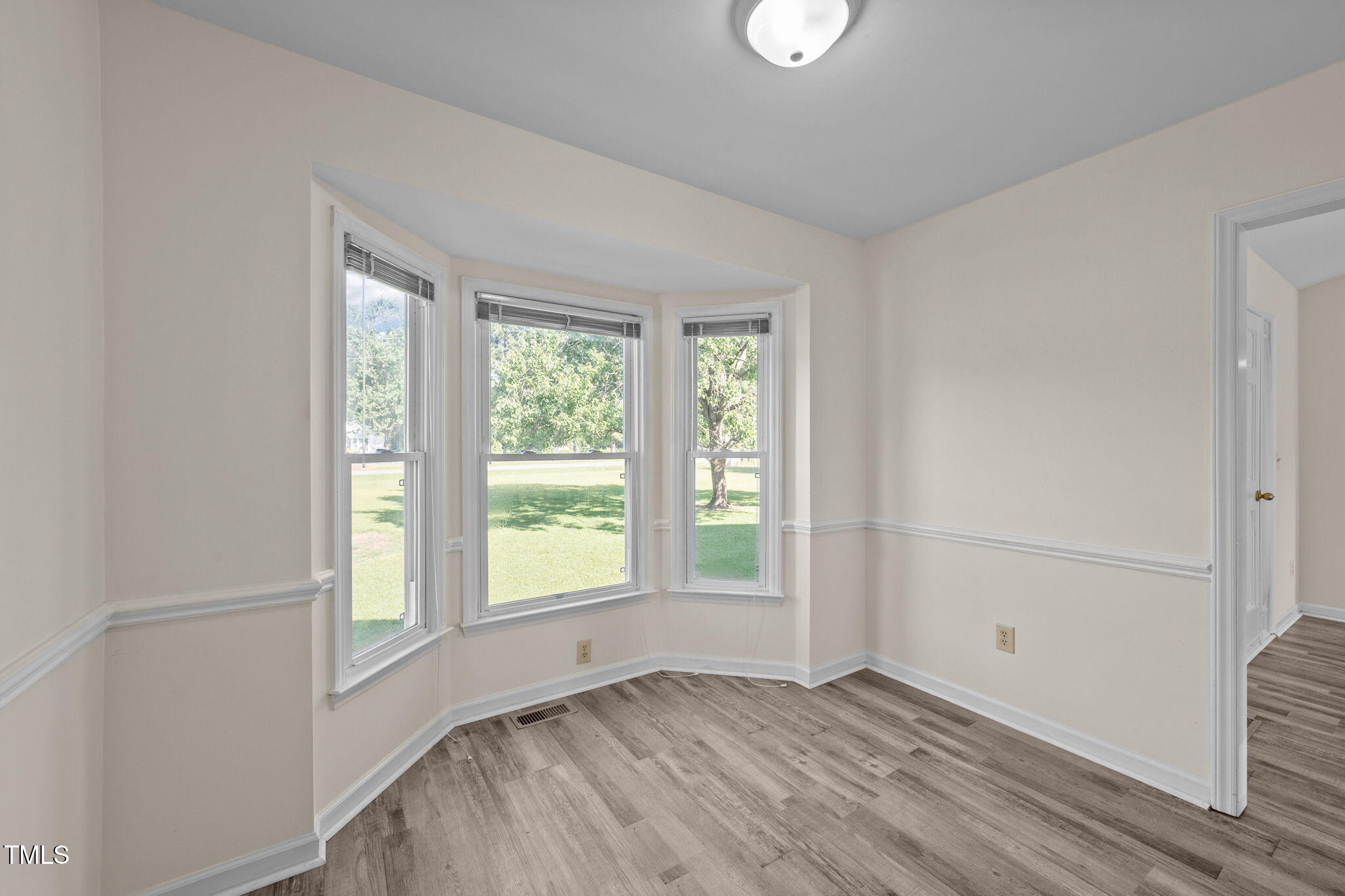 597 Corbett Road Clayton, NC 27520 - Photo 13 of 29 Dining room
