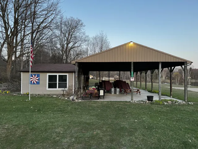 $30,000 | 23027 Miramichi Drive, Evart, MI 49631