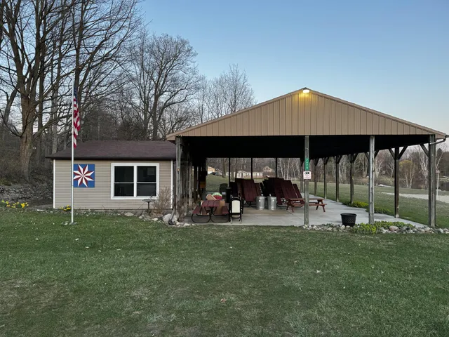 $30,000 | 23027 Miramichi Drive, Evart, MI 49631