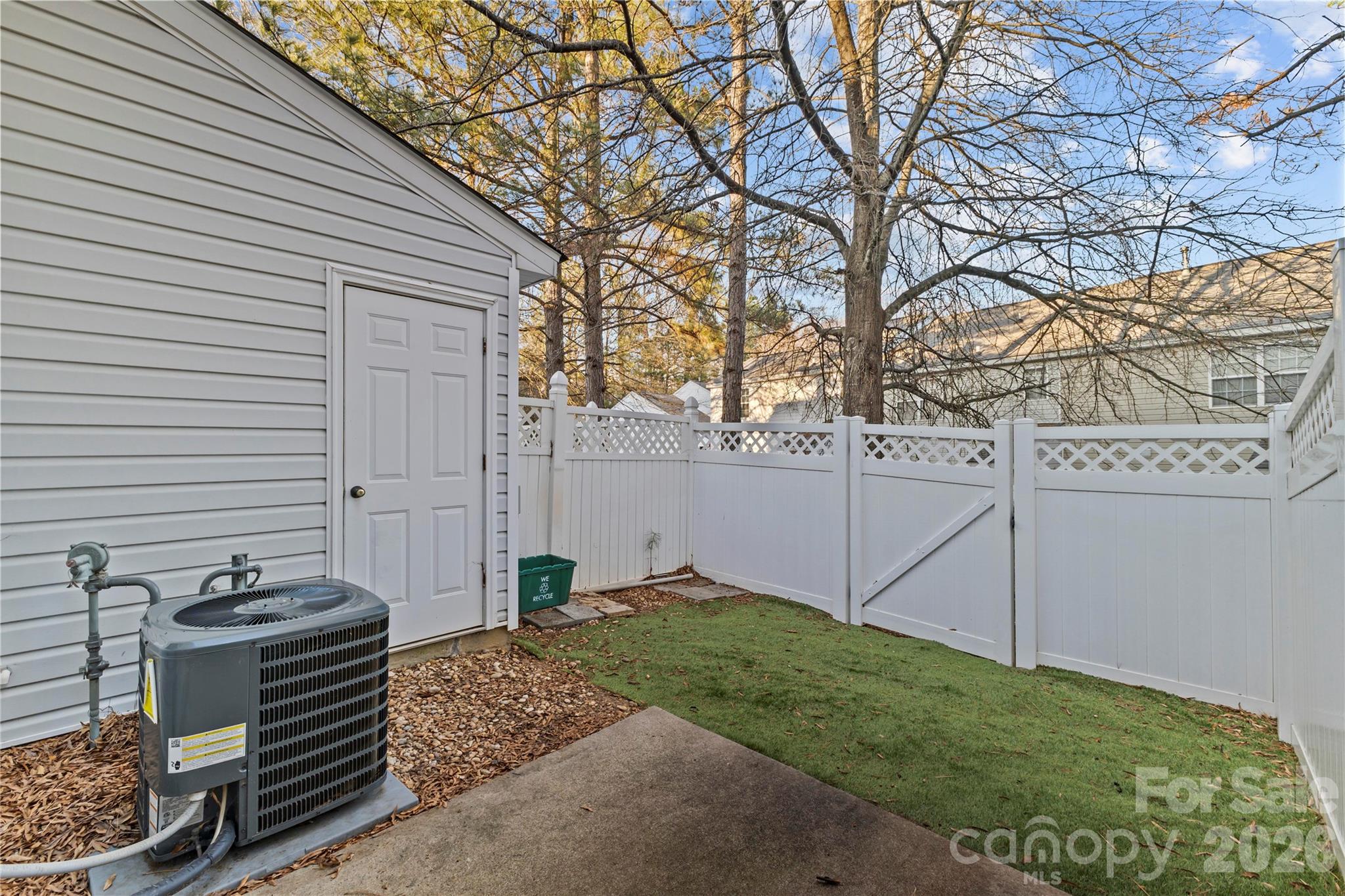 10923 Holly Ridge Boulevard Charlotte, NC 28216 - Photo 29 of 40