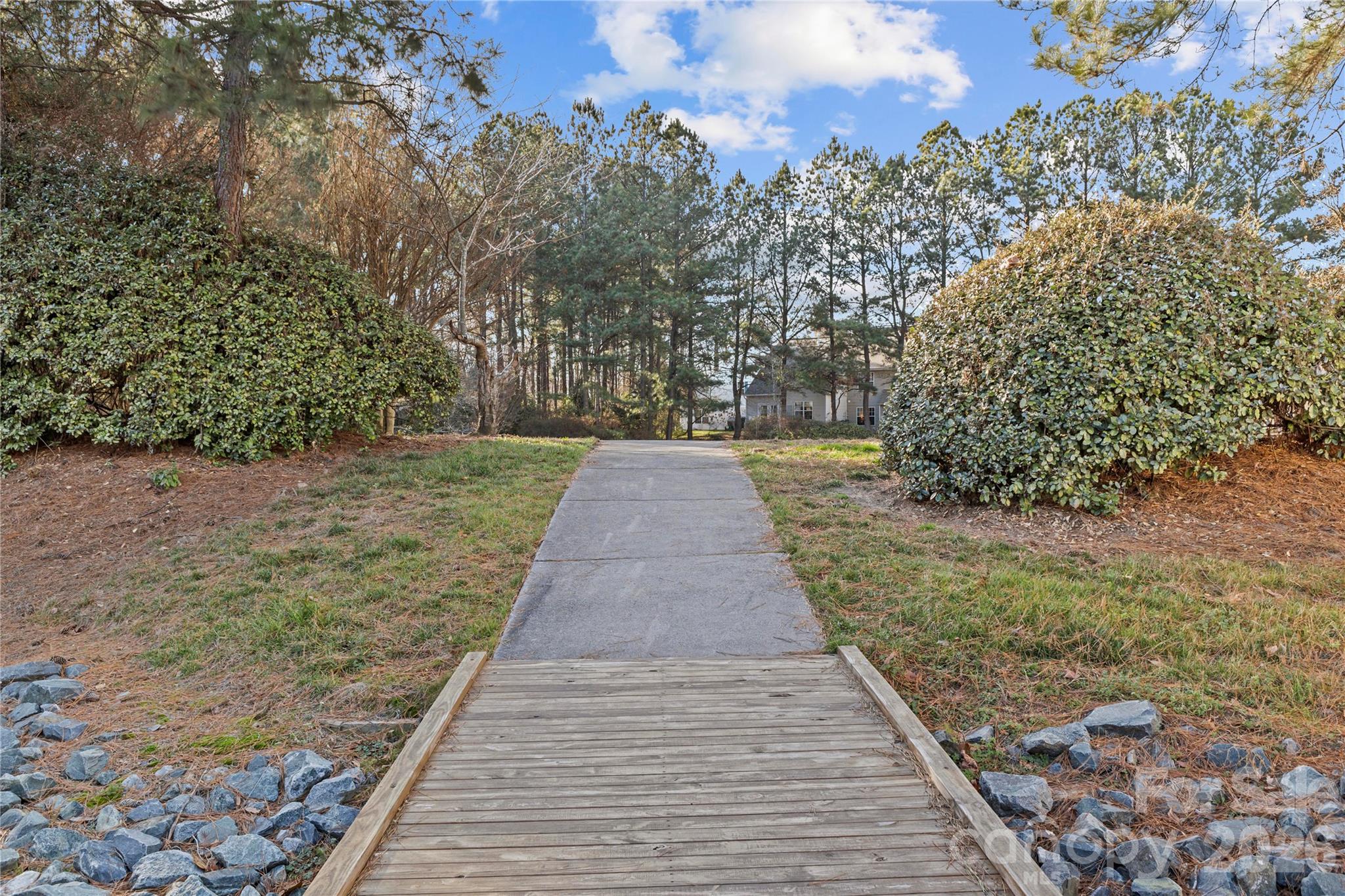 10923 Holly Ridge Boulevard Charlotte, NC 28216 - Photo 37 of 40