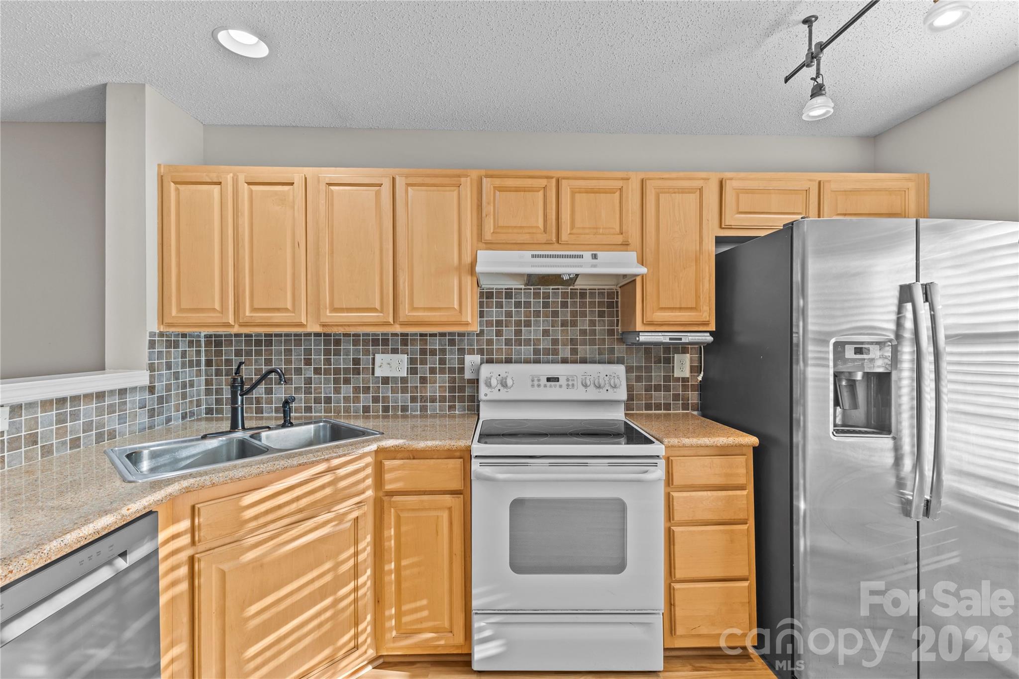 10923 Holly Ridge Boulevard Charlotte, NC 28216 - Photo 6 of 40