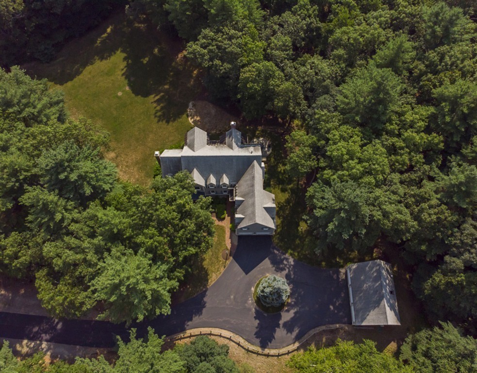 111 Lexington Road Lincoln, MA 01773 - Photo 3 of 29