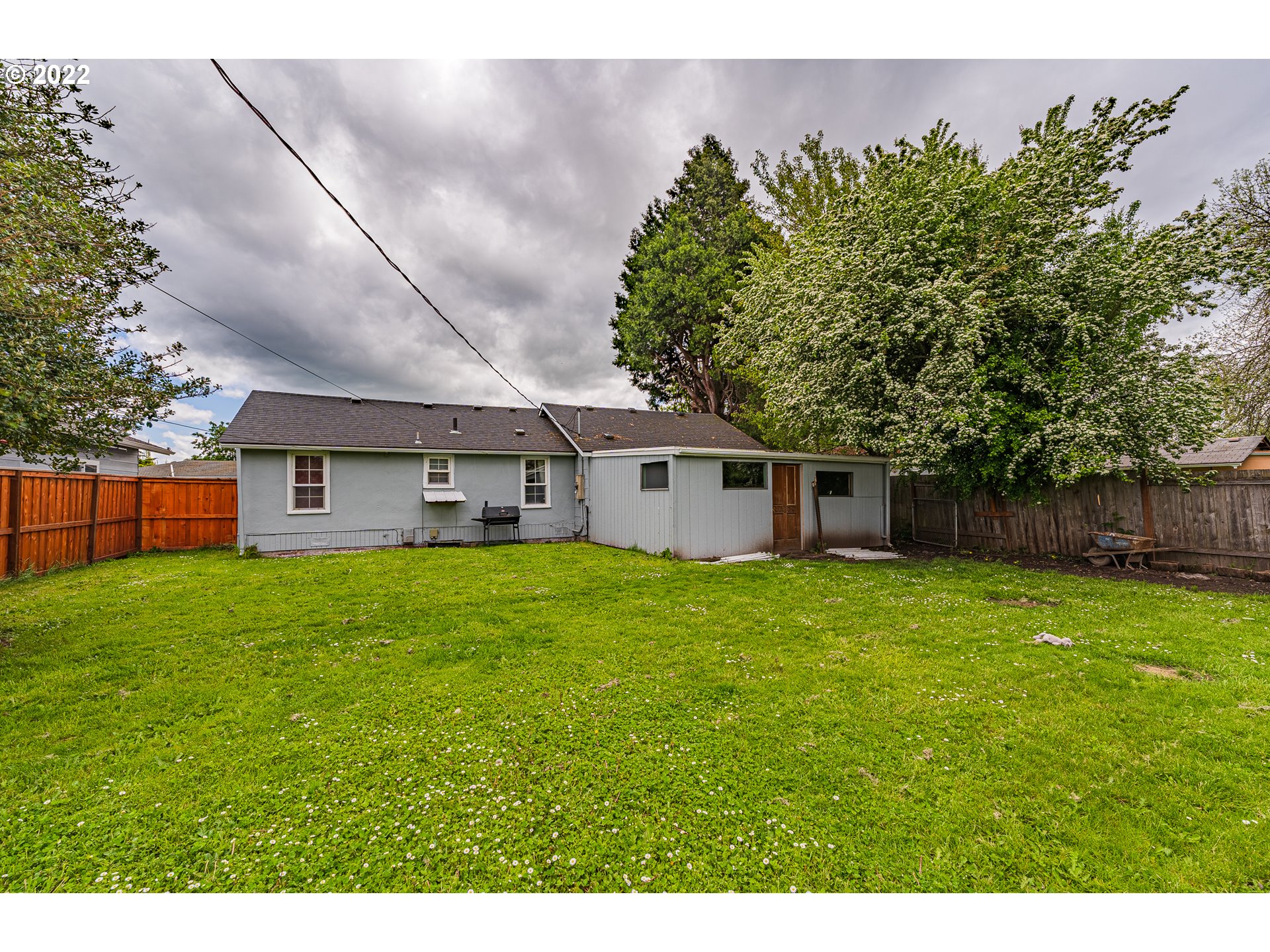 2740 D Street Springfield, OR 97477 - Photo 20 of 21 a view of a back yard