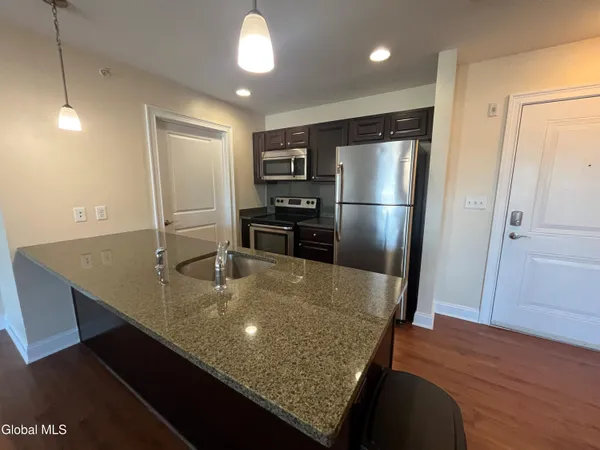 $2,171 | 74 Weibel Avenue, Unit 11HP407, Saratoga Springs, NY 12866