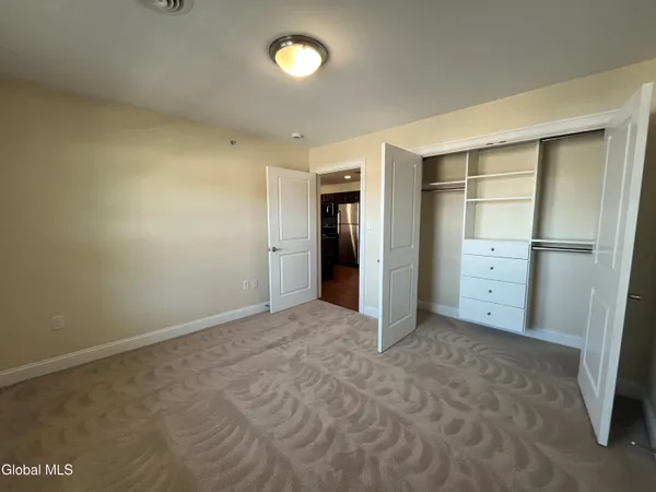 $2,171 | 74 Weibel Avenue, Unit 11HP407, Saratoga Springs, NY 12866