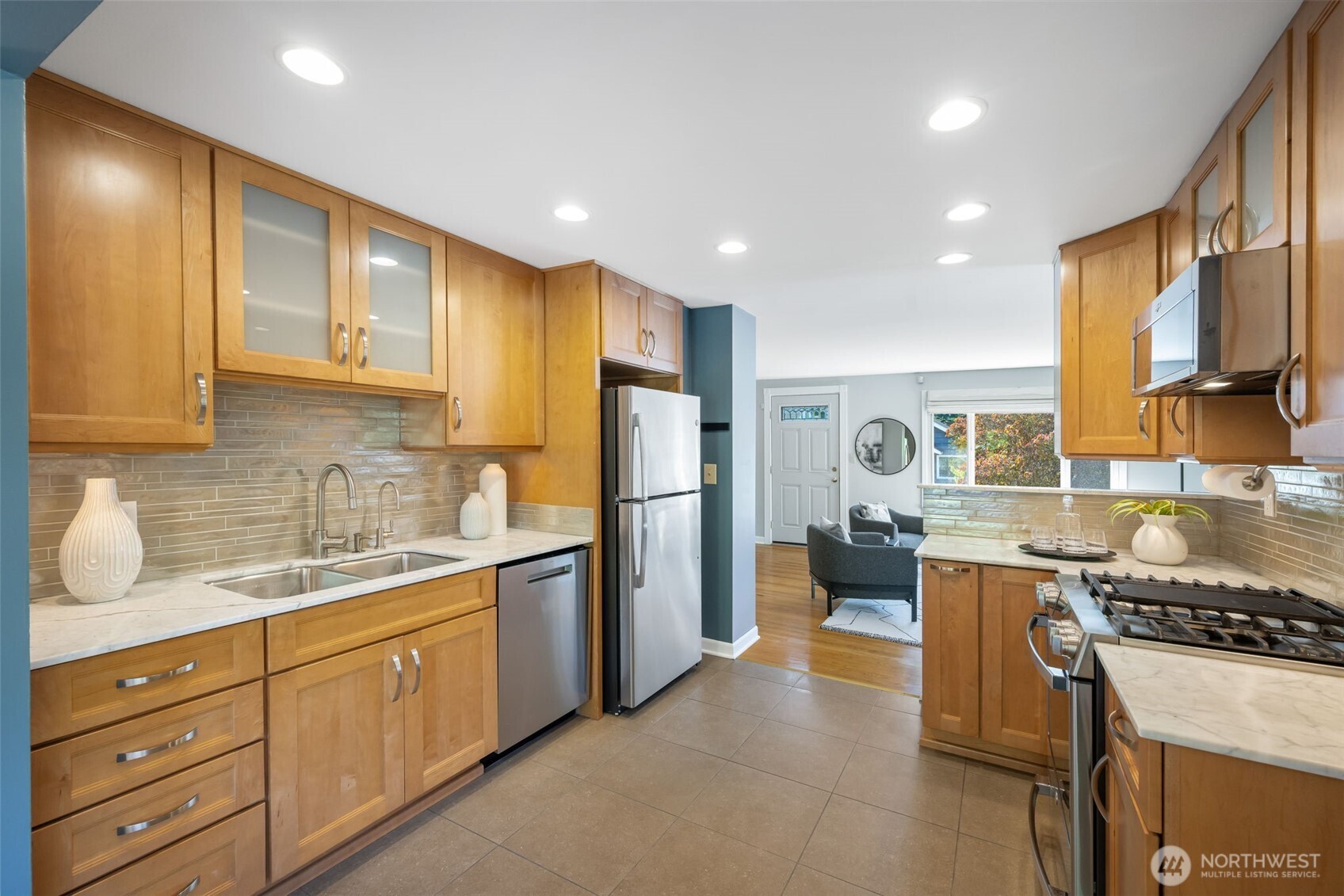 3748 Southwest Austin Street Seattle, WA 98126 - Photo 9 of 38 Gallery Image 9