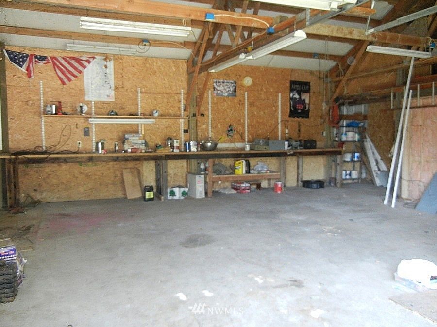 12824 193rd Lane Southeast Renton, WA 98059 - Photo 12 of 13 Gallery Image 12