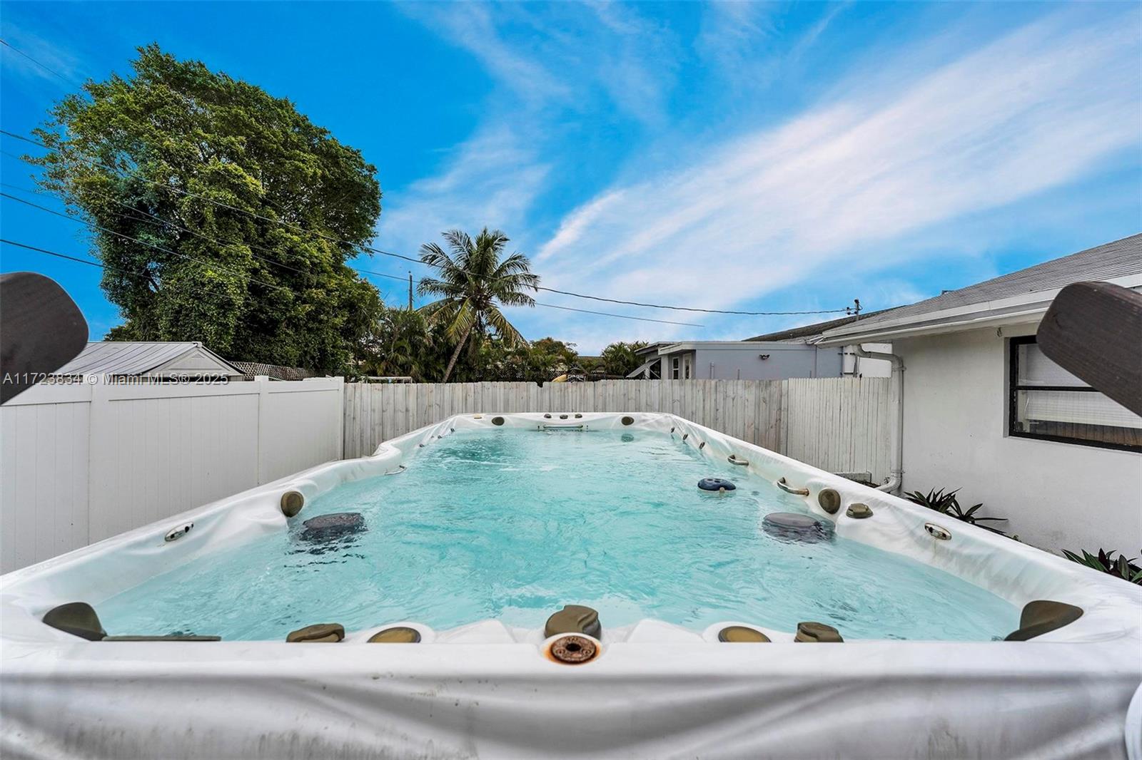 1111 Brown Road Lake Worth, FL 33462 - Photo 48 of 63 a view of a tub