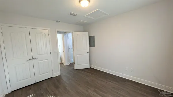 $995 | 313 North Navy Boulevard, Unit 2D, Pensacola, FL 32507