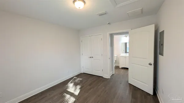 $995 | 313 North Navy Boulevard, Unit 2D, Pensacola, FL 32507