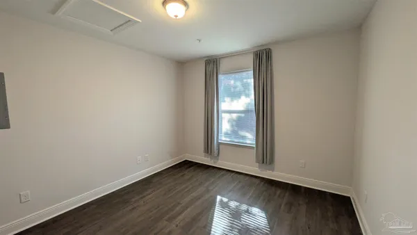 $995 | 313 North Navy Boulevard, Unit 2D, Pensacola, FL 32507