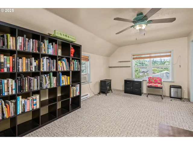 $485,000 | 1141 Thayer Avenue, Cottage Grove, OR 97424