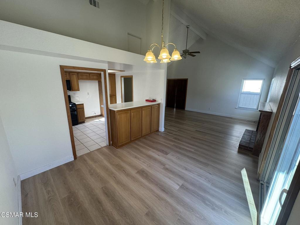 1874 Suntree Lane Simi Valley, CA 93063 - Photo 3 of 20