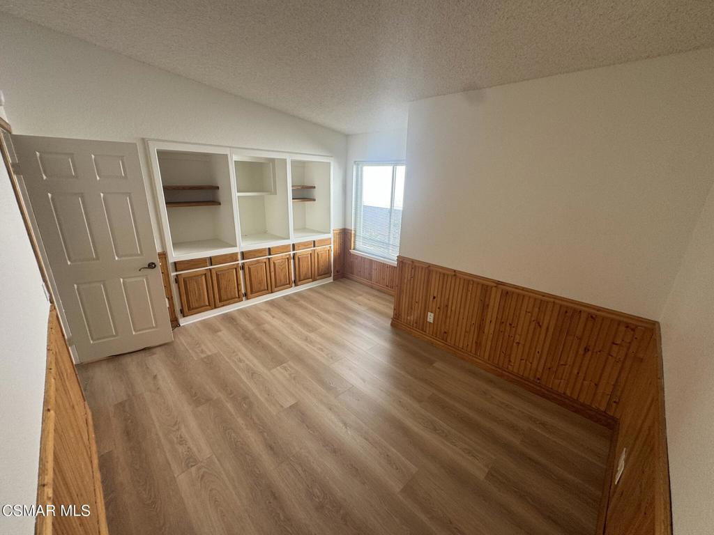 1874 Suntree Lane Simi Valley, CA 93063 - Photo 9 of 20