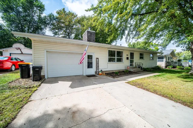 $259,000 | 605 5th Avenue Northeast, Stewartville, MN 55976