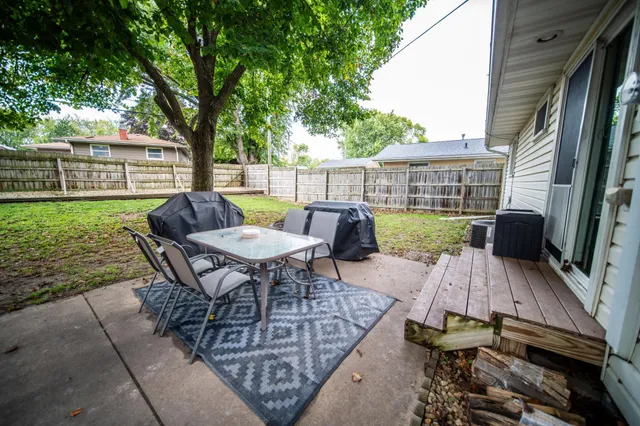 $259,000 | 605 5th Avenue Northeast, Stewartville, MN 55976