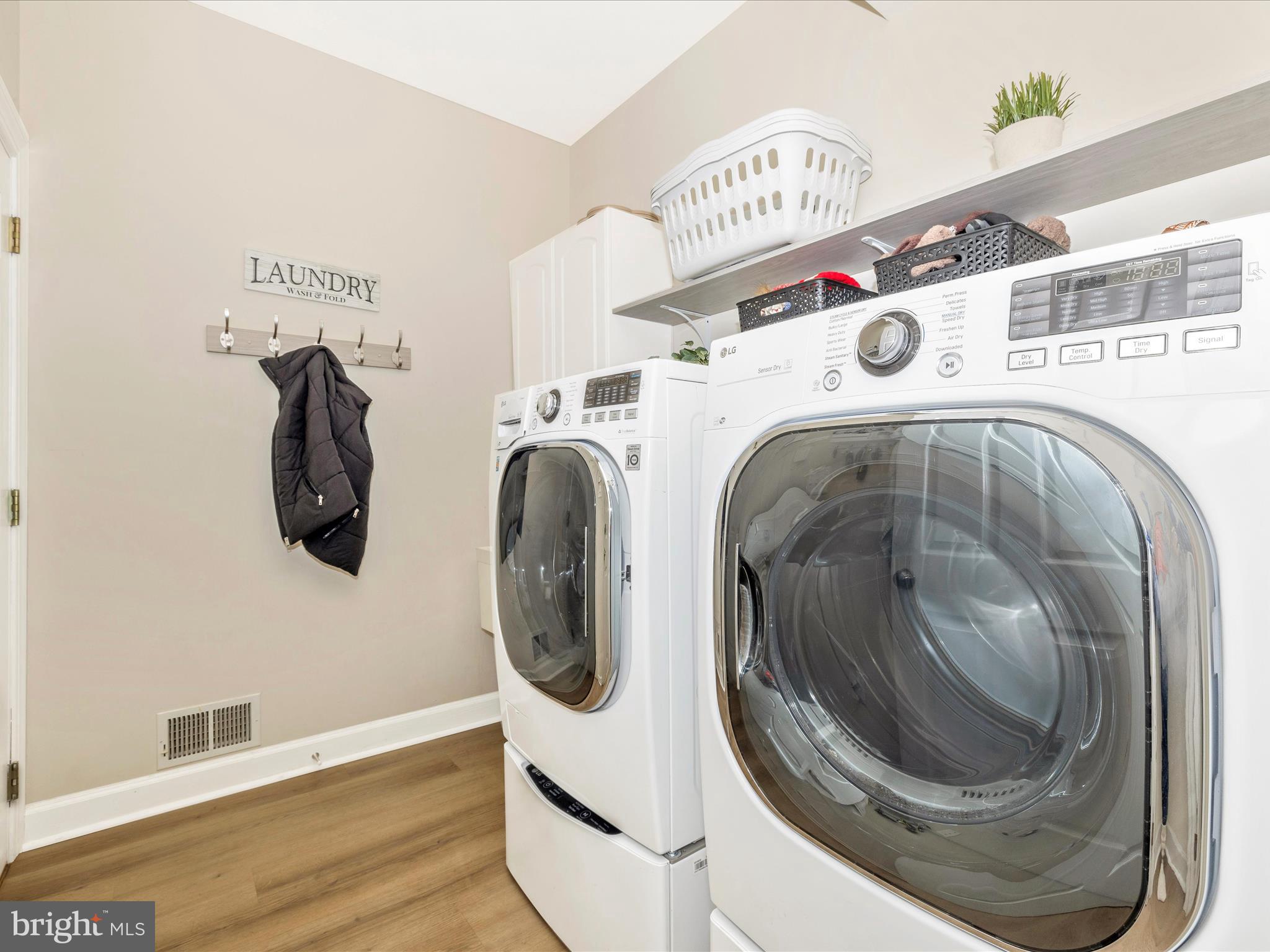 2422 Cobblestone Way Frederick, MD 21702 - Photo 22 of 52 Laundry Room
