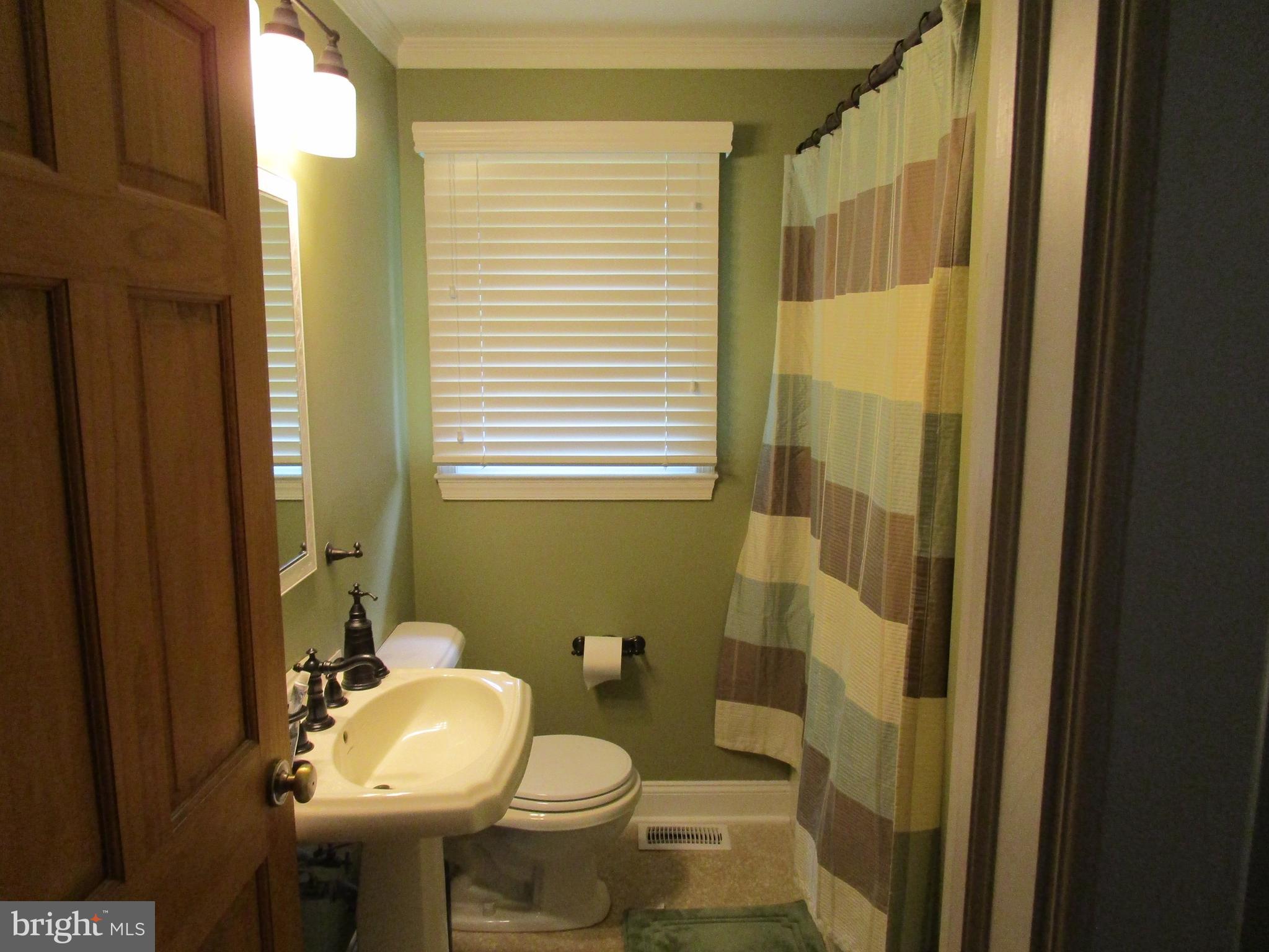 35 Nassau Road Lumberton, NJ 08048 - Photo 11 of 24 Main Bathroom