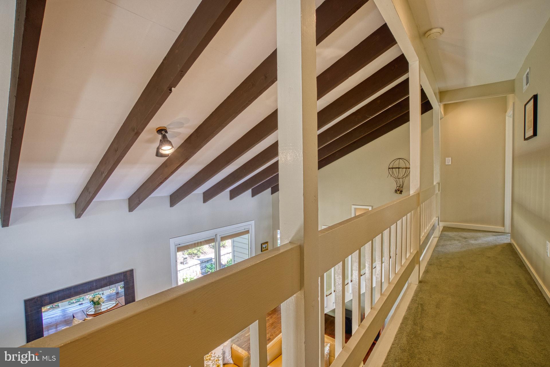 1516 Inlet Court Reston, VA 20190 - Photo 17 of 37 Upstairs hallway
