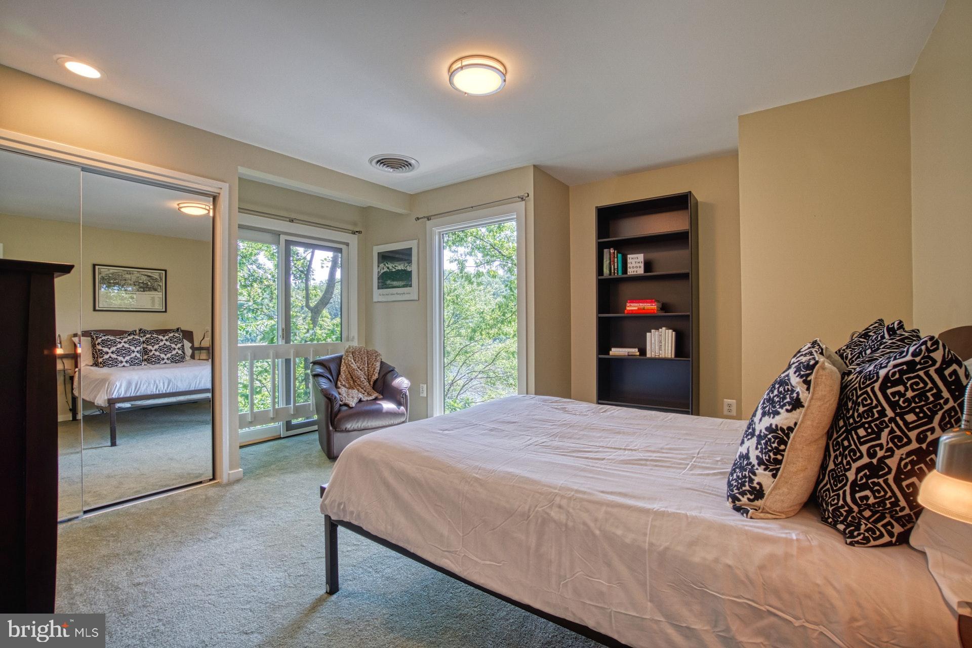 1516 Inlet Court Reston, VA 20190 - Photo 18 of 37 2nd bedroom