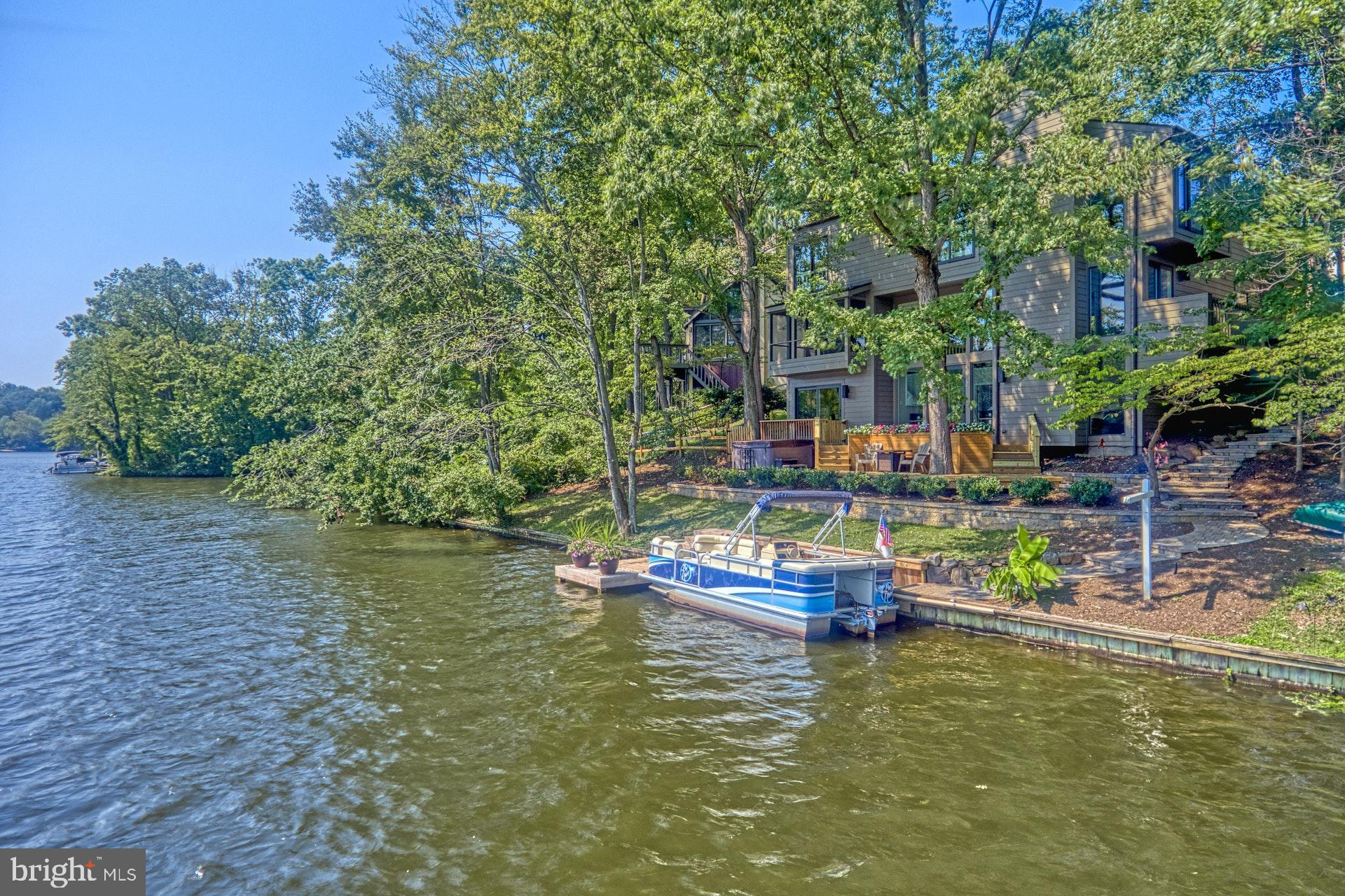 1516 Inlet Court Reston, VA 20190 - Photo 34 of 37